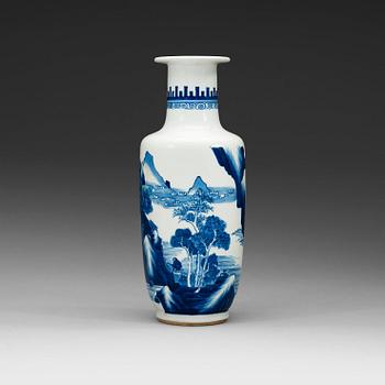 627. A blue and white vase, Qing dynasty with six character mark.