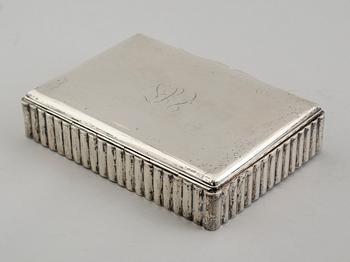 SKRIN, silver, Finland 1952. Vikt med träinredning ca 574 gram.