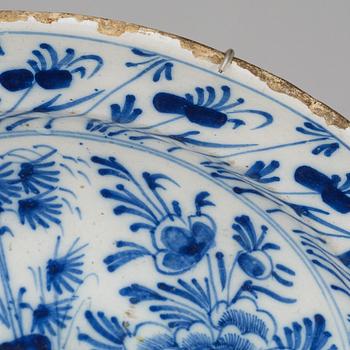 A chinoiserie faience dish, Northern Europa, 18th Century.