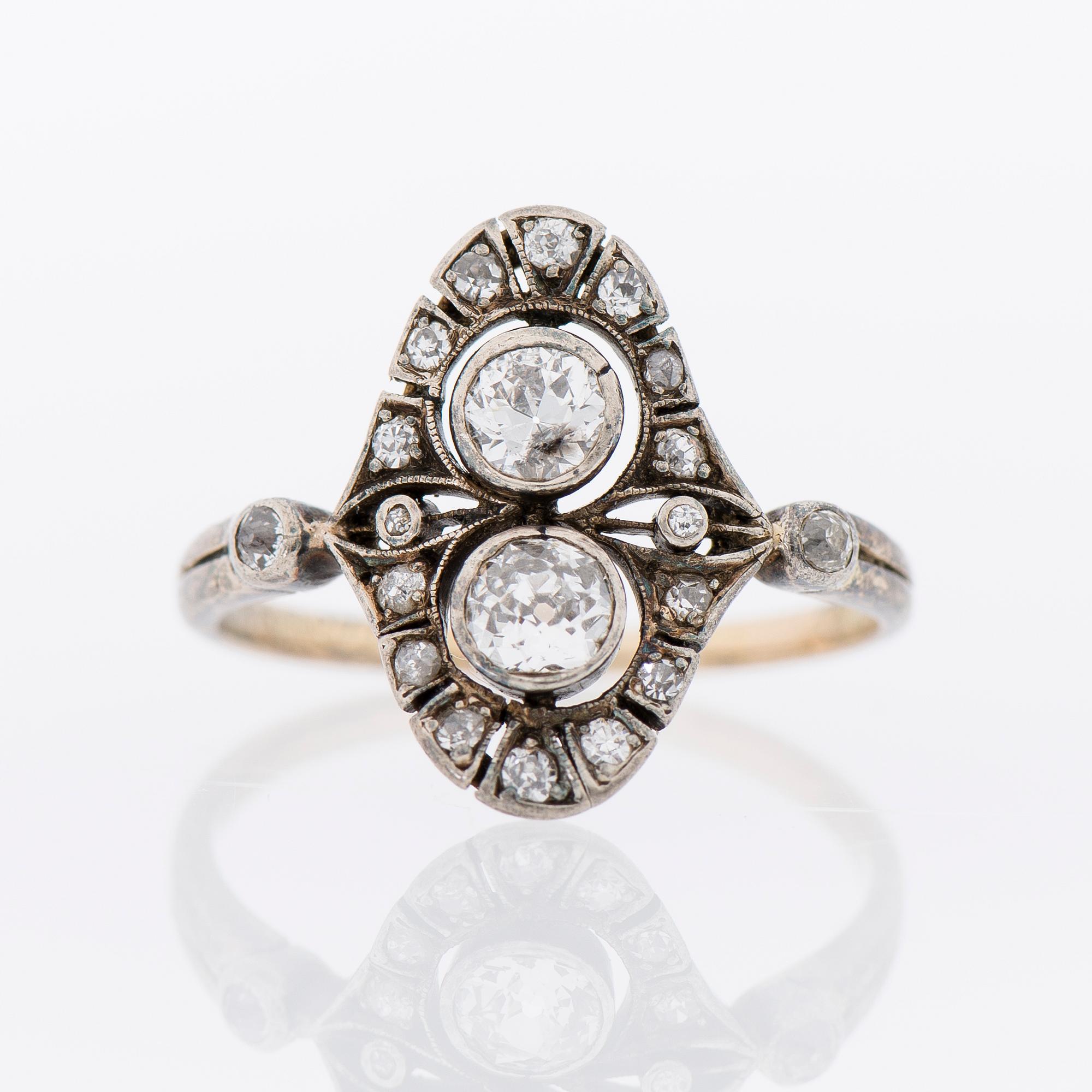 RING, gammal- och rosenslipade diamanter, guld och silver.