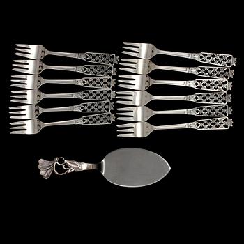 PARTI SILVER, 13 delar, 1900-talets mitt/andra hälft. Totalvikt  241 gram.