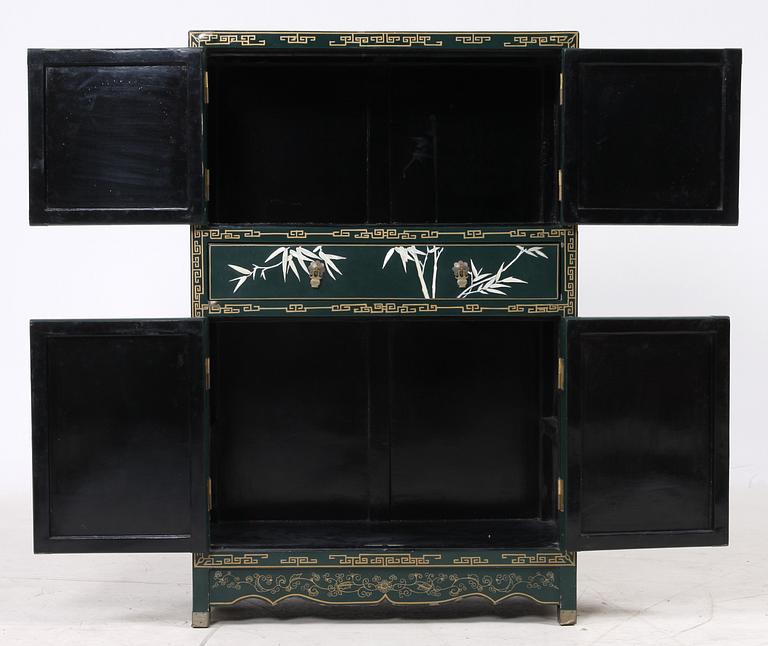 SKÅP, orientalisk, 1900/2000-tal.