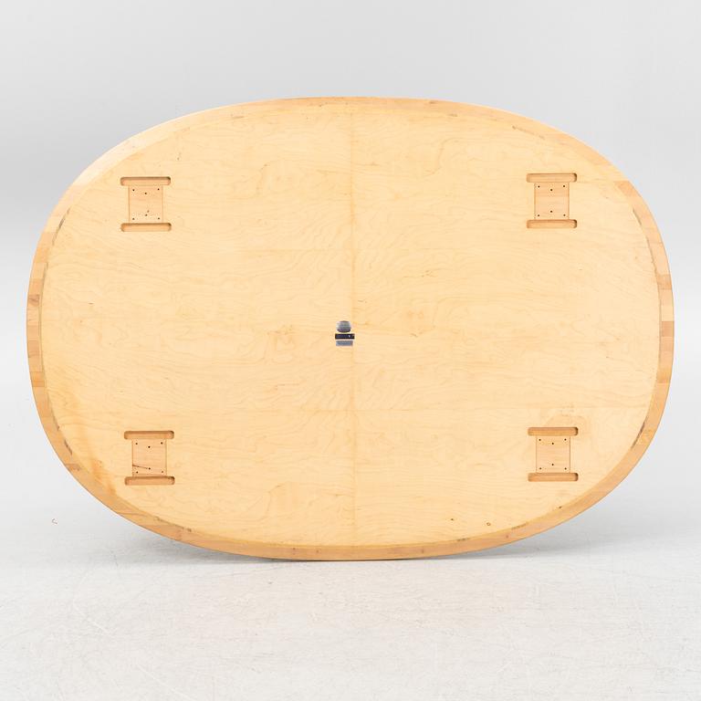 Bruno Mathsson & Piet Hein, matbord, "Superellips", Fritz Hansen, 1900-talets slut.