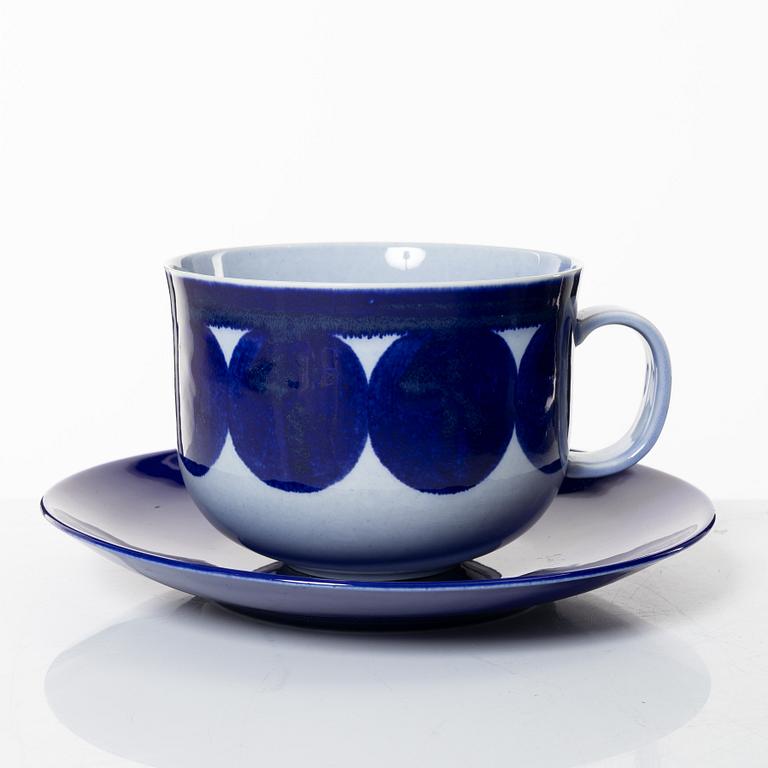 Lisa Larson, tekoppar, 5 st och assietter, 6 st, "Matilda", K-Studion, Gustavsberg 1996.