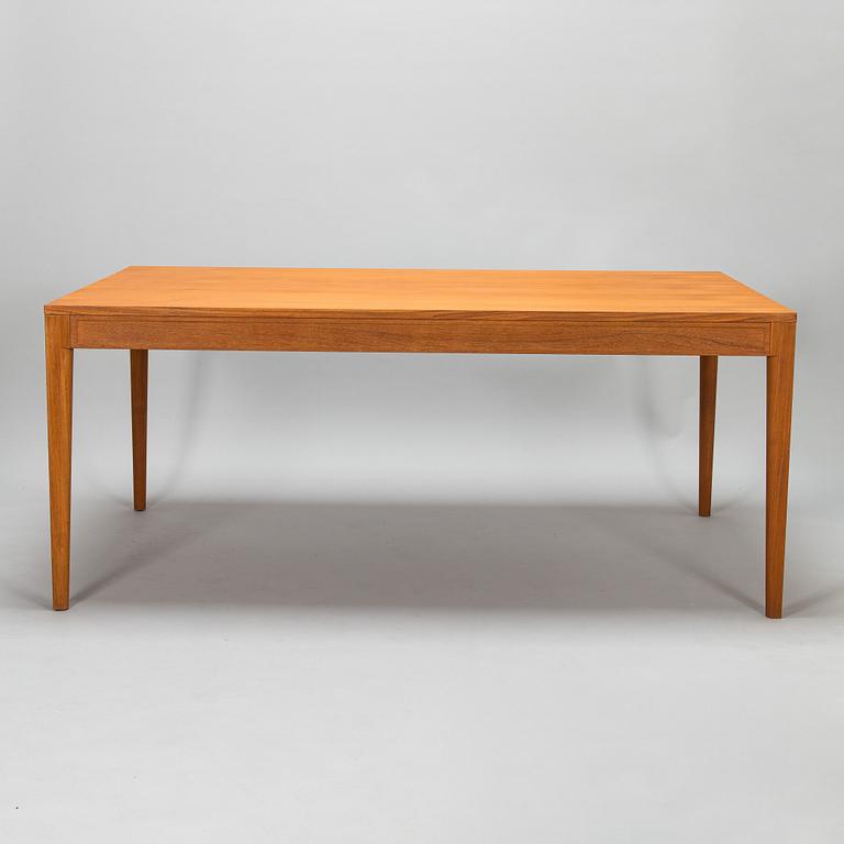 Finn Juhl, a 'Diplomat' table for  France & Son, Denmark.