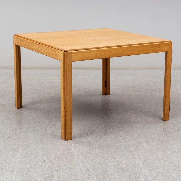 BØRGE MOGENSEN, sofa table, model 5385, Fredericia Stolefabrik, Denmark, second half of the 20th century.