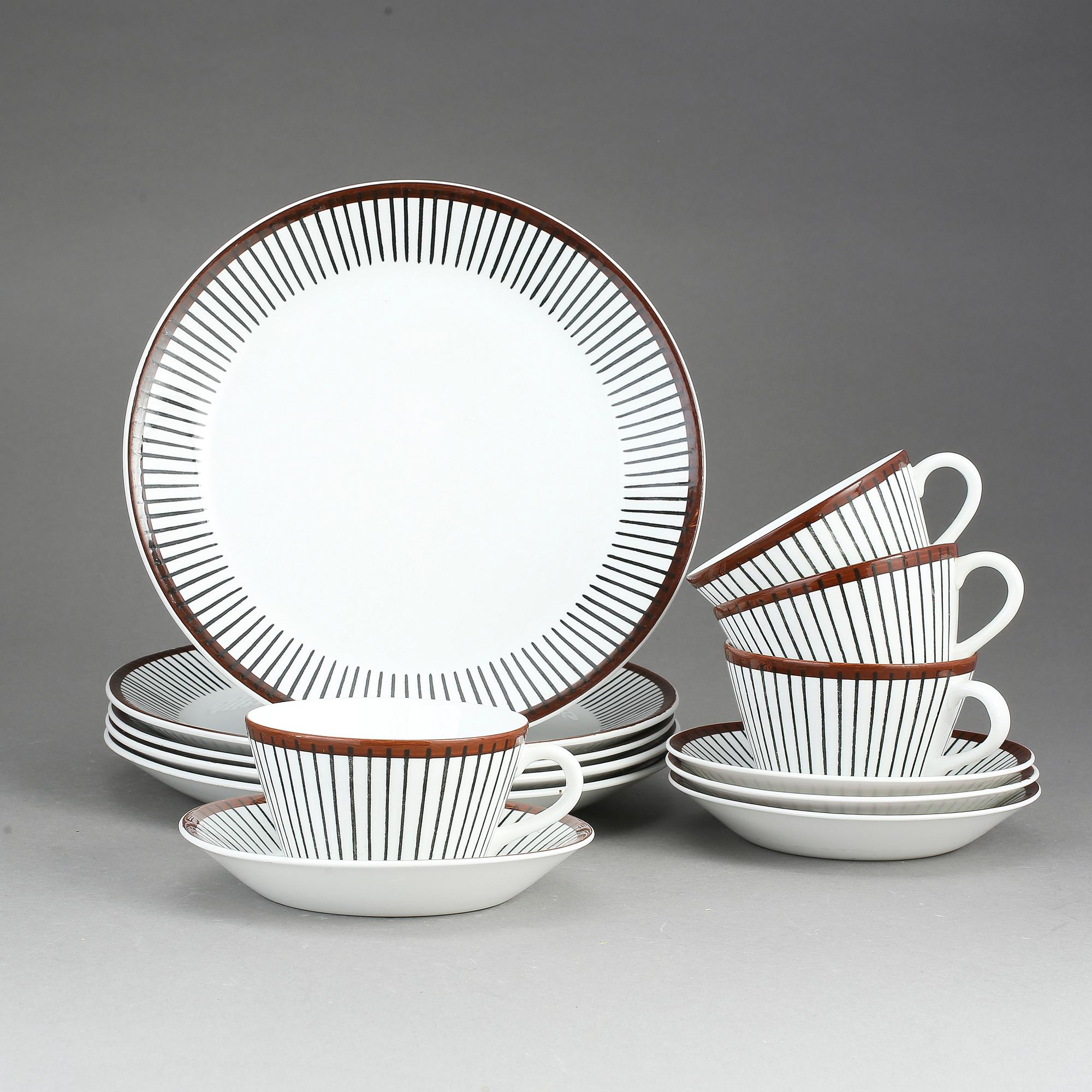 SERVISDELAR, 9 st, Spisa Ribb, Stig Lindberg, Gustavsberg, 1955-1974. Benporslin och flintgods.
