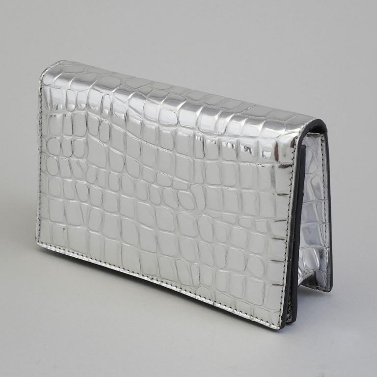 A bag by Stella Mc Cartney.