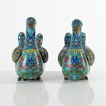 A pair of Chinese cloisonné censers of mandarin ducks, Late Qing dynasty/around 1900.