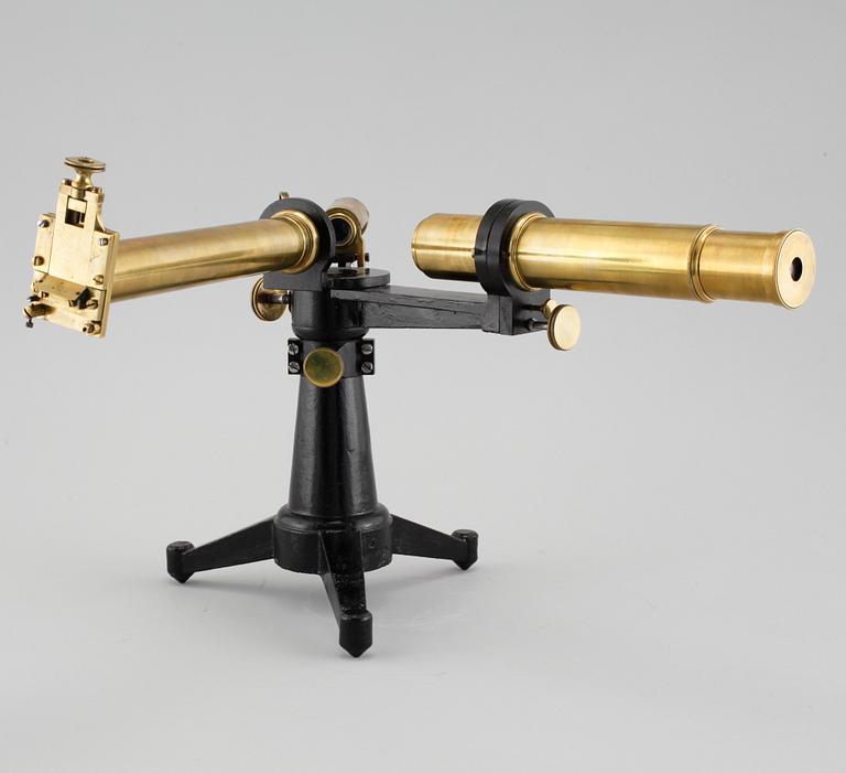 A goniometer, around the year 1900.