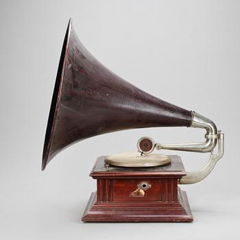 GRAMMOFONSPELARE, England, daterad -29.