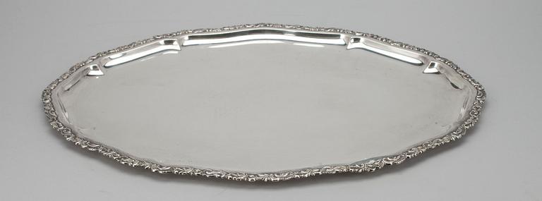 BRICKA, silver, Kultakeskus, Tavastehus 1942. Vikt 1174,5 g.
