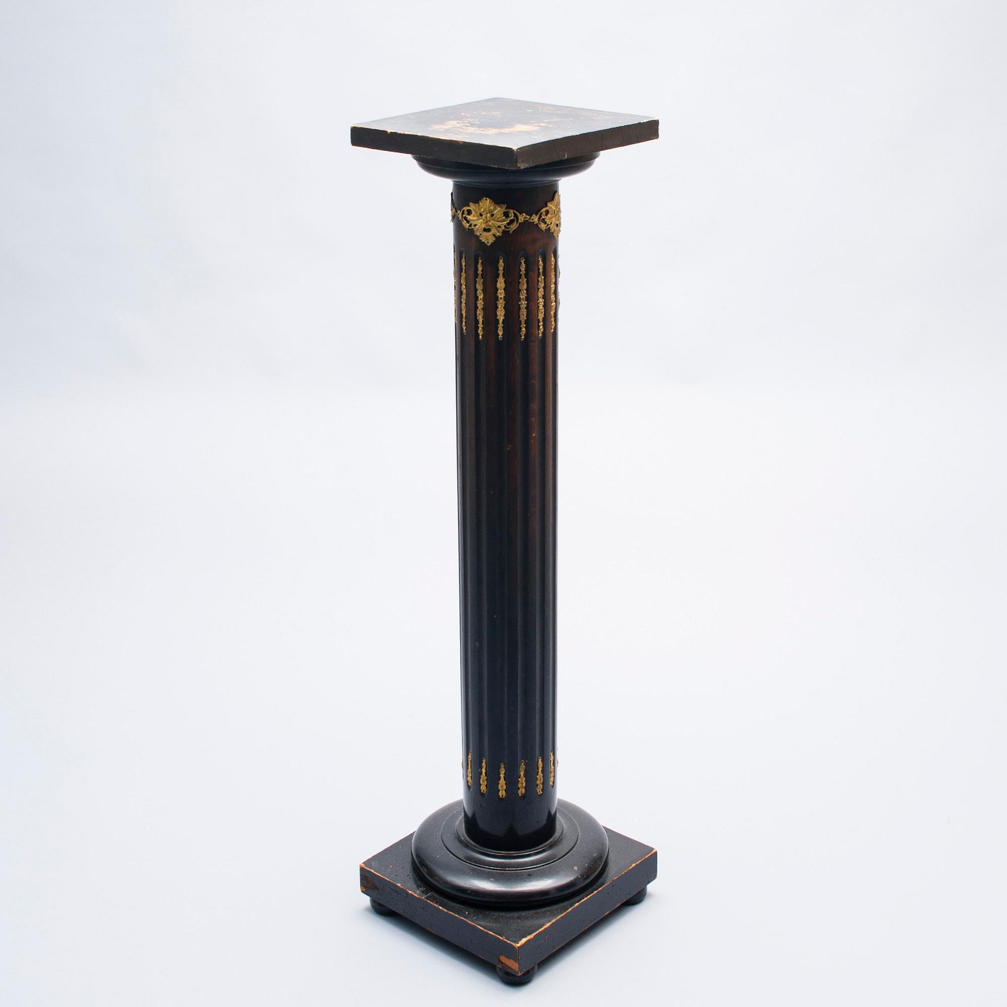 PILARI, renessanssityyli, 1800-luvun loppu.