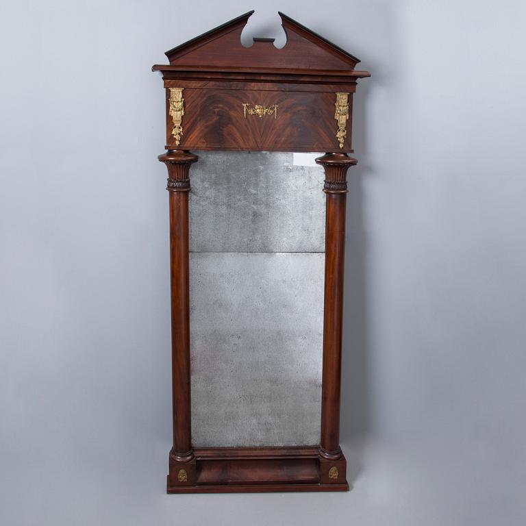 SPEGEL, senemiprestil, 1800-talets mitt.