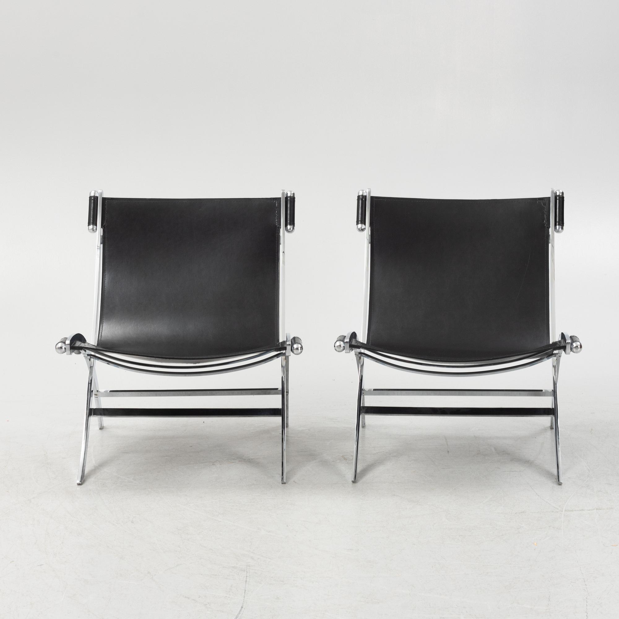 Antonio Citterio, a pair of 'Timeless" lounge chairs, Flexform, Italy.
