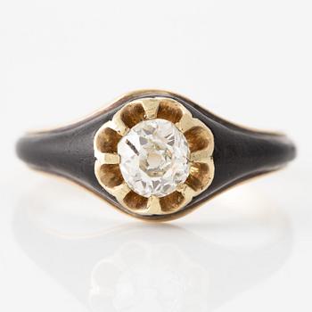 Ring in 14K gold with enamel and an old-cut diamond.