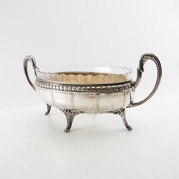 Jardinière of low-grade silver Germany early 20th century.