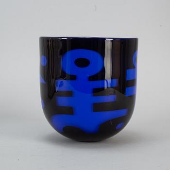 LARS HELLSTEN, a glass bowl, signed and numbered, Orrefors Gallery.