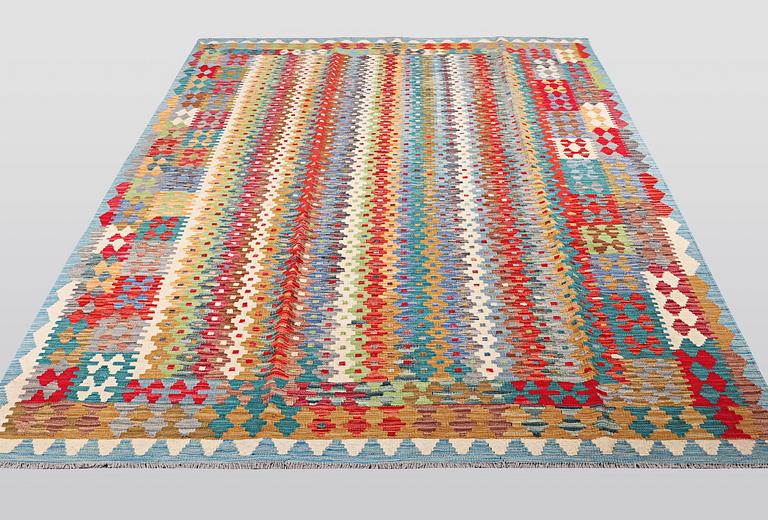 A carpet, kilim, ca 294 x 197 cm.
