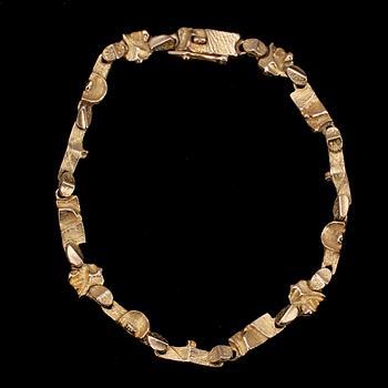 ARMSMYCKE, guld 14K. "Tenochtitlan" Björn Weckström, Lapponia 1989. Vikt ca 12,2 g.