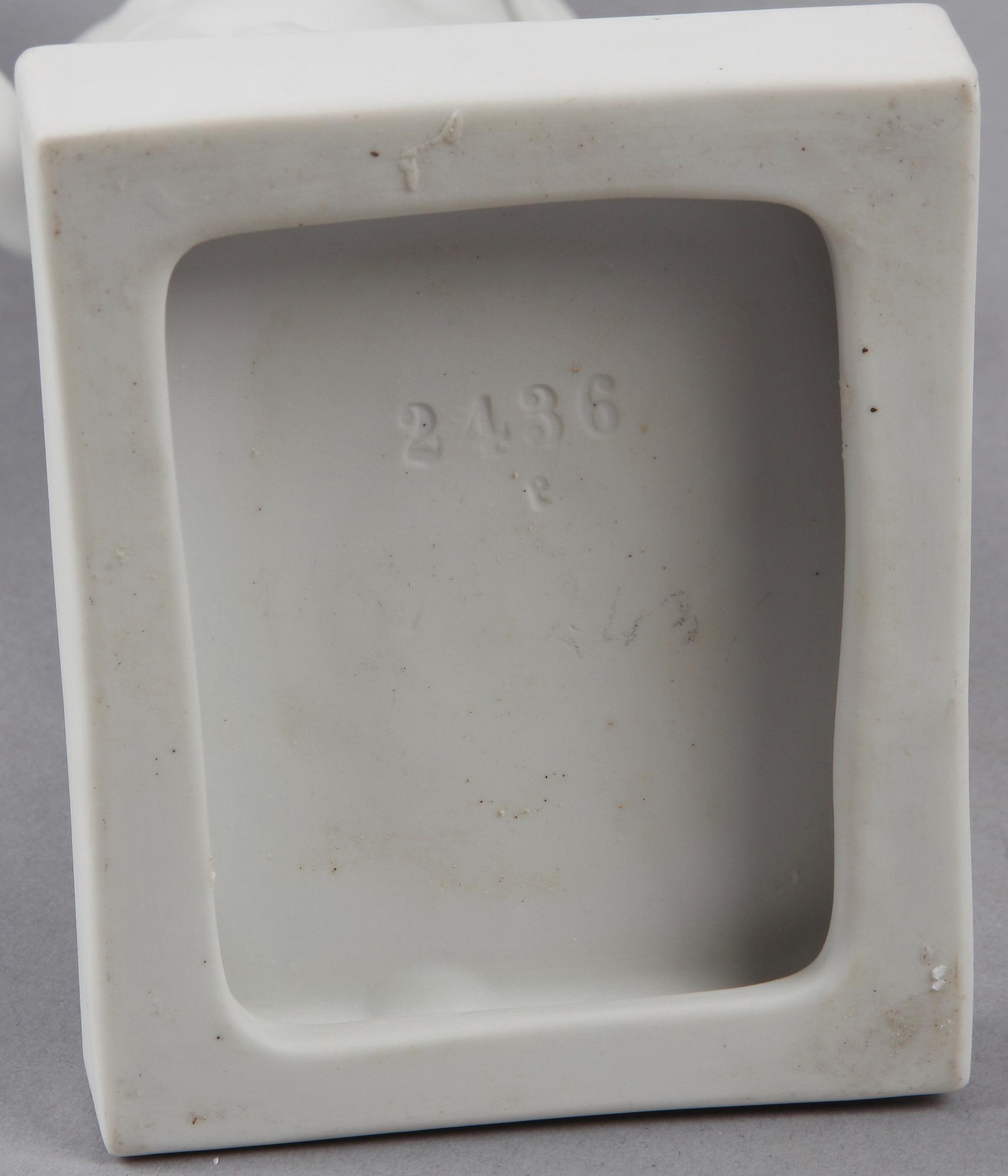 FIGURIN, parian, 1900-tal.