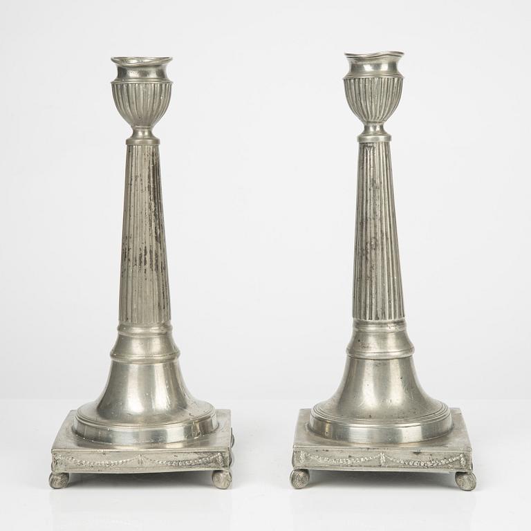 Pehr Johan Mattson, ljusstakar, ett par, tenn, Mariestad 1808-1838.