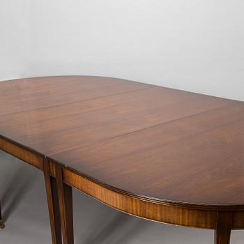 Matbord, sent 1900-tal.