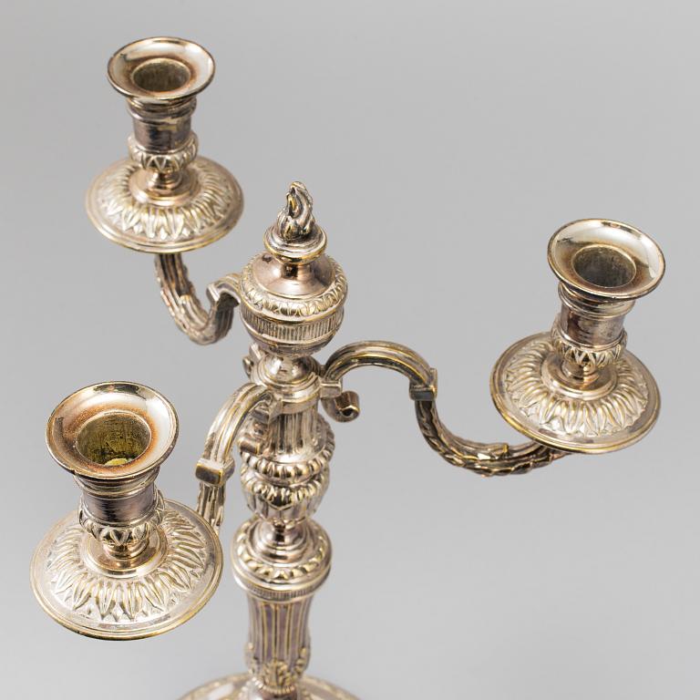 KANDELABER, nysilver, gustaviansk stil, 1900-talets första hälft.