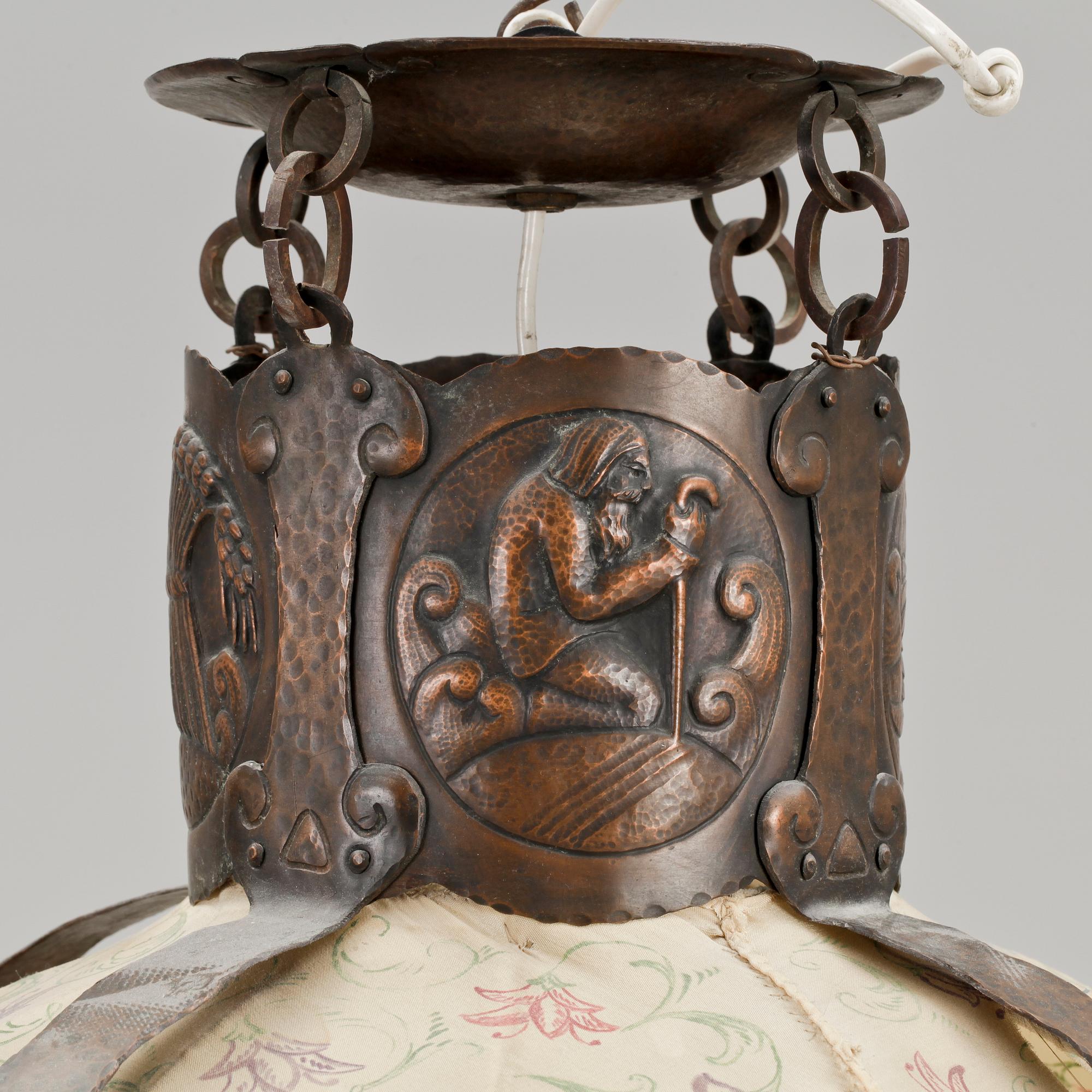 TAKLAMPA, koppar, Jugend, tidigt 1900-tal. H ca 45.
