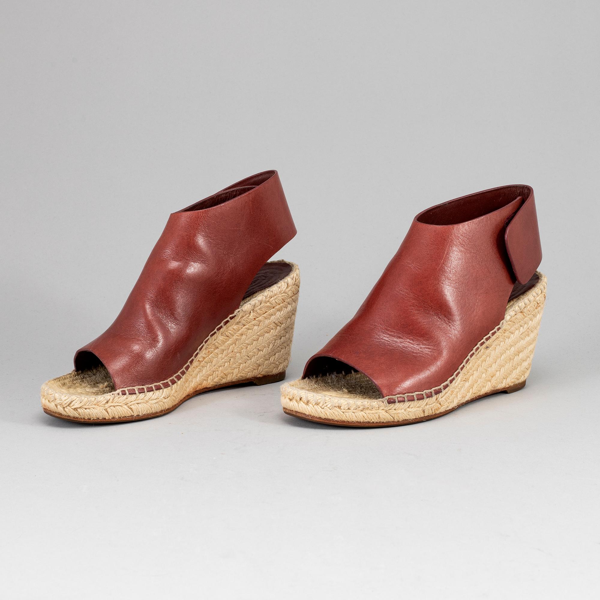 CÉLINE, shoes, size 39.