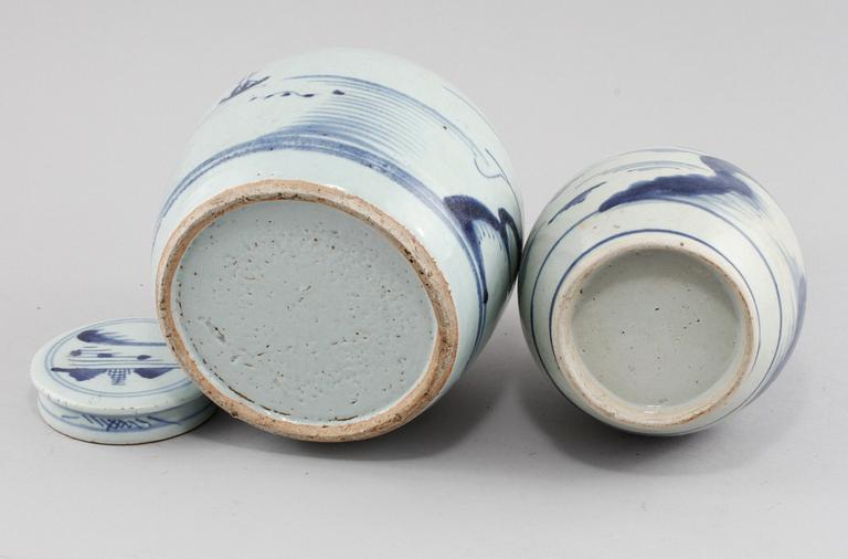VAS samt LOCKBOJAN, porslin, Kina, 1800-tal.