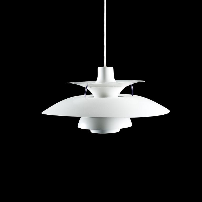 TAKLAMPA, "PH-5", Poul Henningsen för Louis Poulsen, Danmark, 1900-talets andra hälft, höjd ca 25 cm.