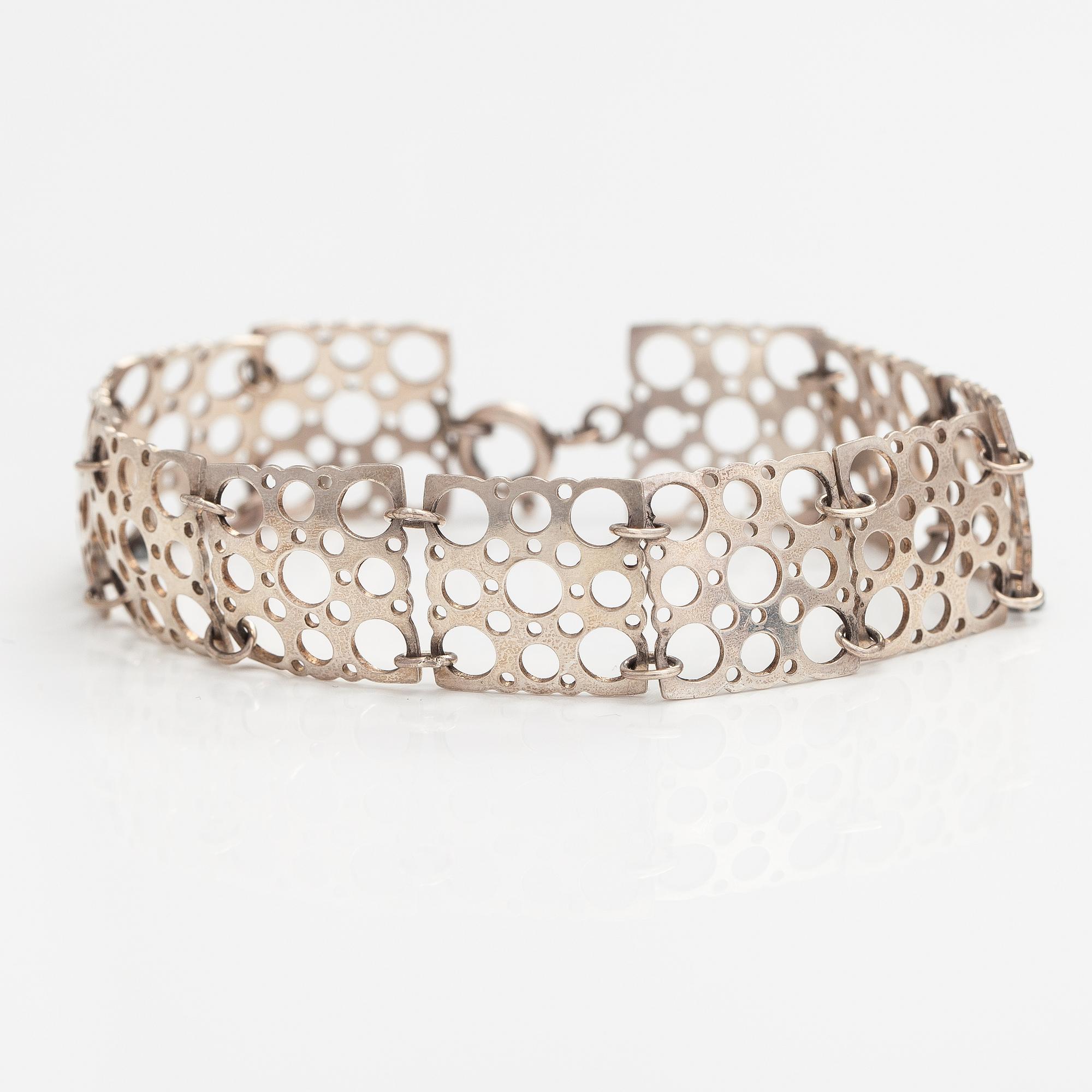 Liisa Vitali, A sterling silver bracelet "Pitsi". Westerback, Helsinki 1971.