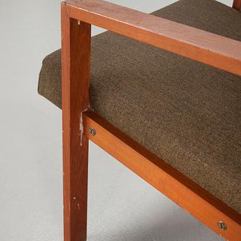 A pair of lounge chairs from Ferdinand Lundquist, third quarter of the 20th century.