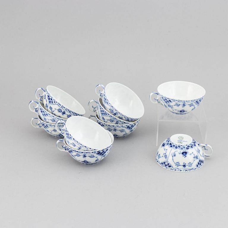 Royal Copenhagen, a part 'Musselmalet' coffee and tea service, Denmark (57 pieces).