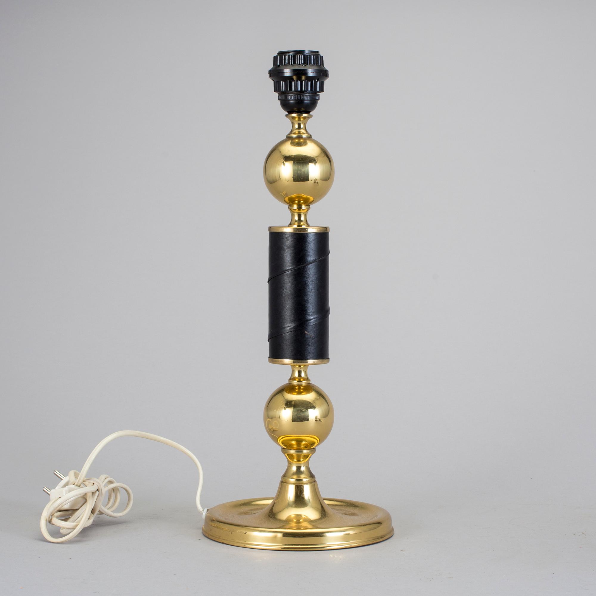 BORDSLAMPA, 1900-talets andra hälft.