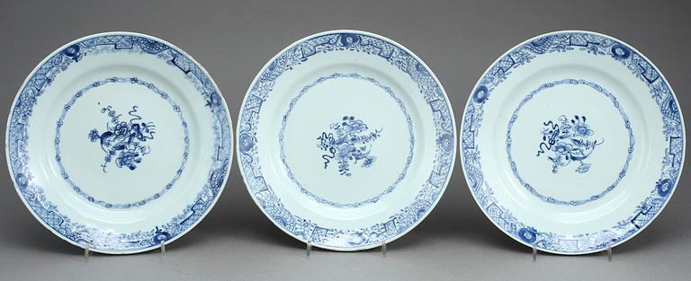 TALLRIKAR, 3 st, porslin, Kina, 1600/1700-tal.
