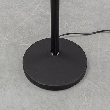 Alvar Aalto, golvlampa, modell A 809, Artek, formgiven 1959.