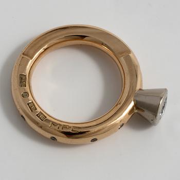 MICHAEL PERSSON CARLING, MPC, Göteborg, 2000, a brillianr cut diamond ring.