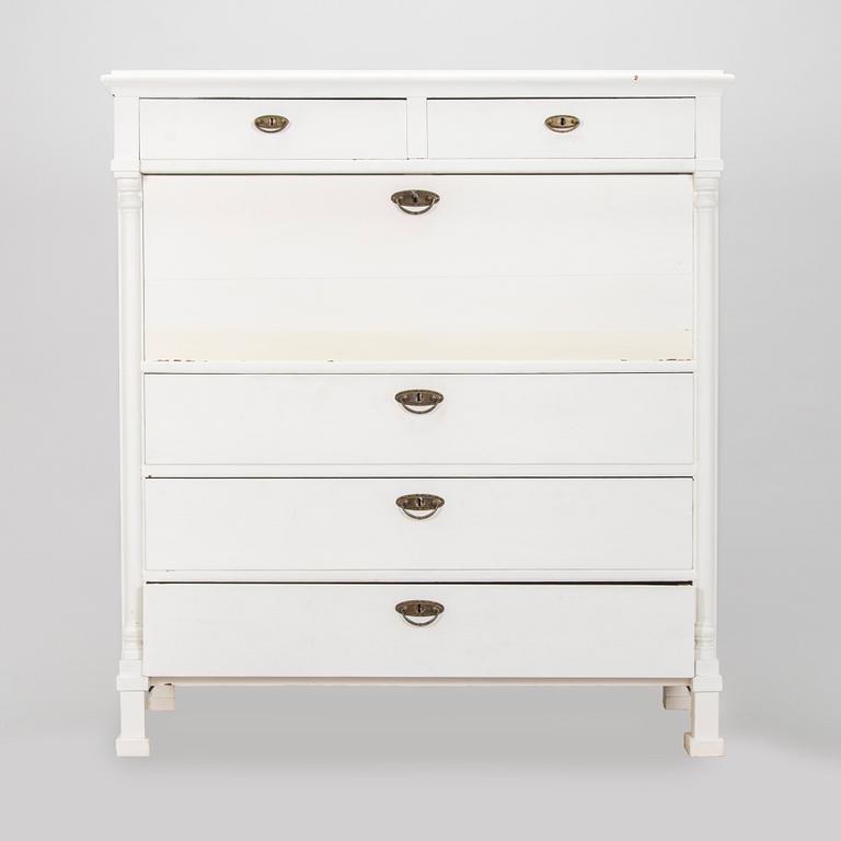 A late 19th  and 20th century Chiffonjé.