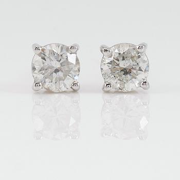 ÖRHÄNGEN, 1 par, 18K vitguld och diamanter tot ca 0.78 ct.