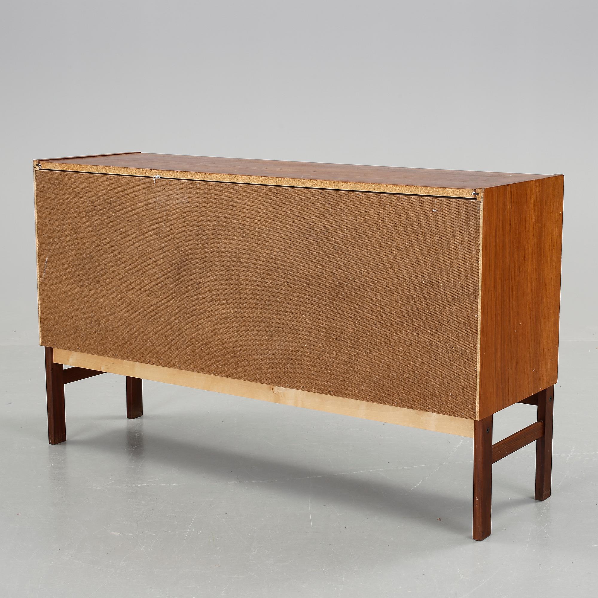 SIDEBOARD, teak, 1950-tal.