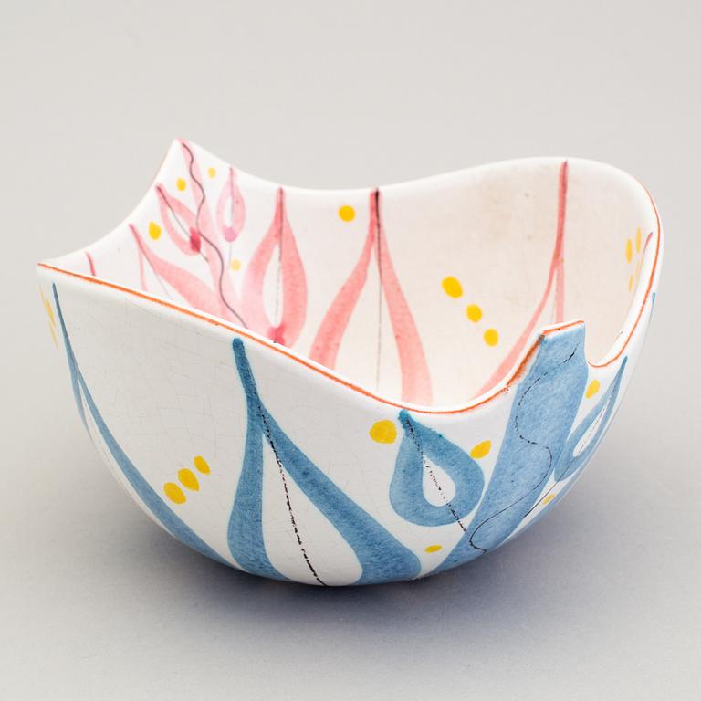 STIG LINDBERG, a faience bowl, 1940/50s.