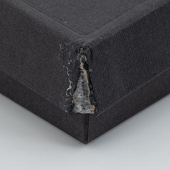 A Bulgari "Parentesi" pendant with a chain.