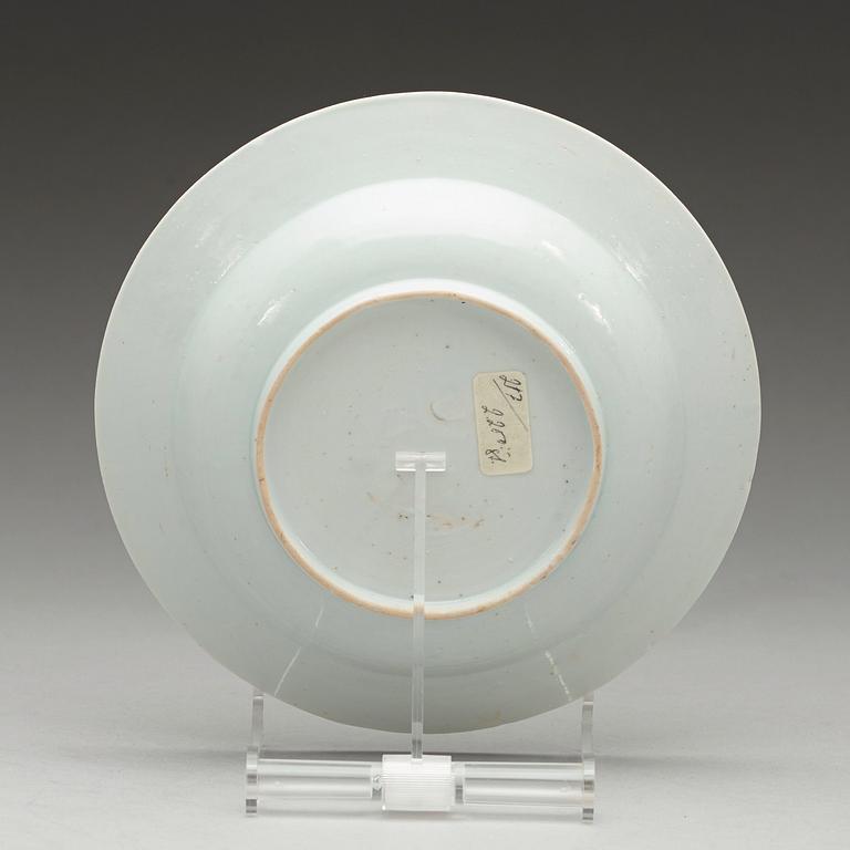 A set of eight famille rose dessert dishes, Qing dynasty, Qianlong (1736-95).