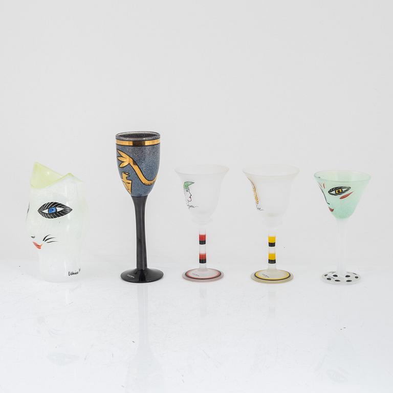 Ulrica Hydman-Vallien, glass, 5 pieces, Kosta Boda Artist Collection.