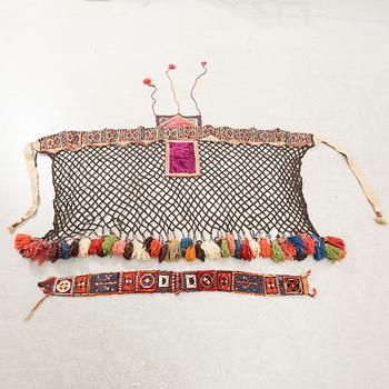 Hästtäcke/prydnad Kashgai semiantik ca 94x167 cm.