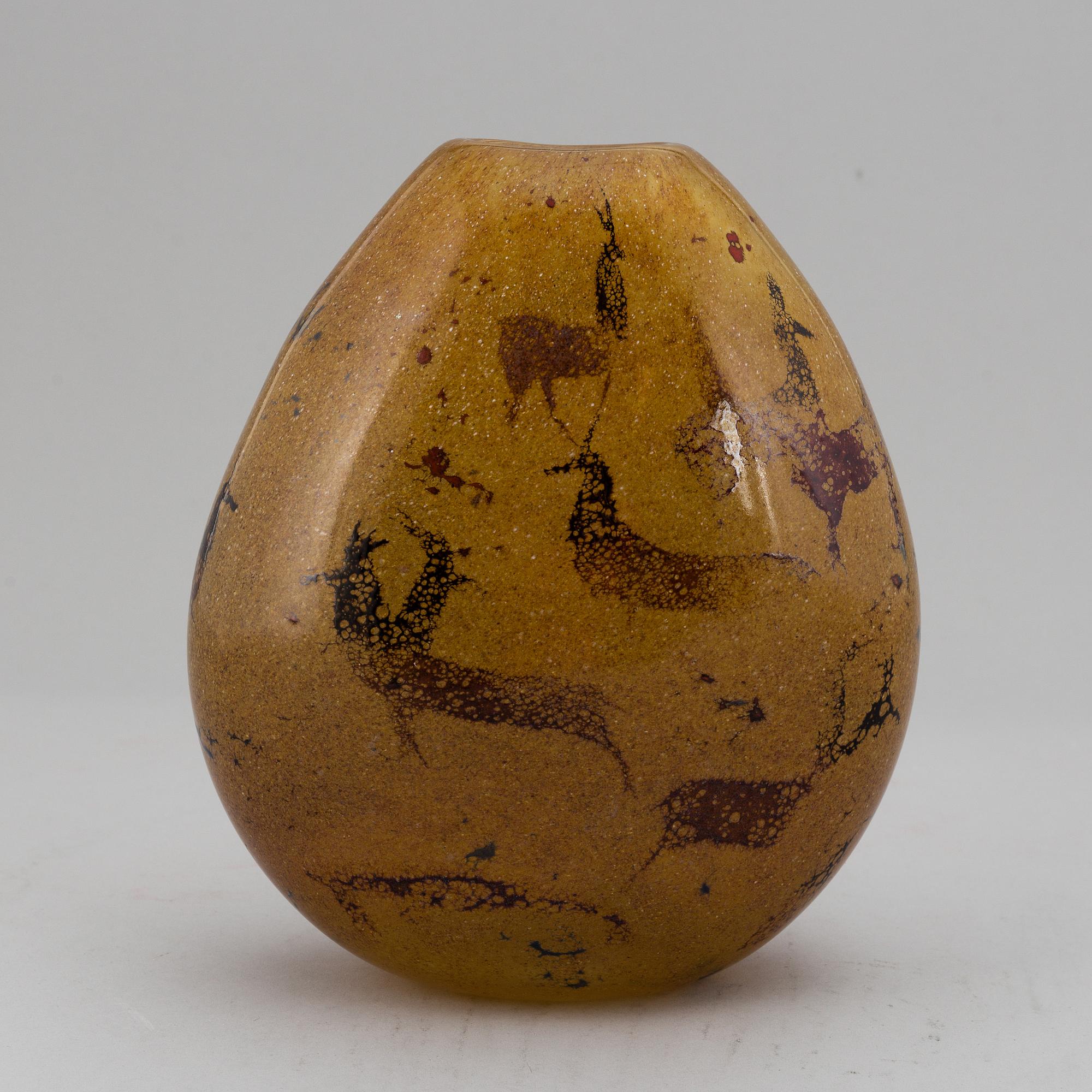 SUSANNE JOHNSEN, a glass vase, 1990's.