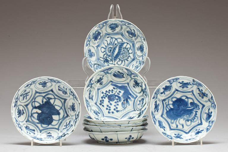 FAT,porslin, 8 st. Kina, Wan-li, Ming-dynastin.(1573-1620).