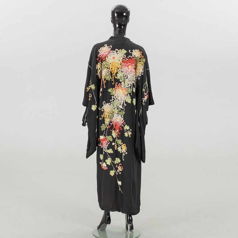 KIMONO, siden, Japan. 1900-talets första hälft.